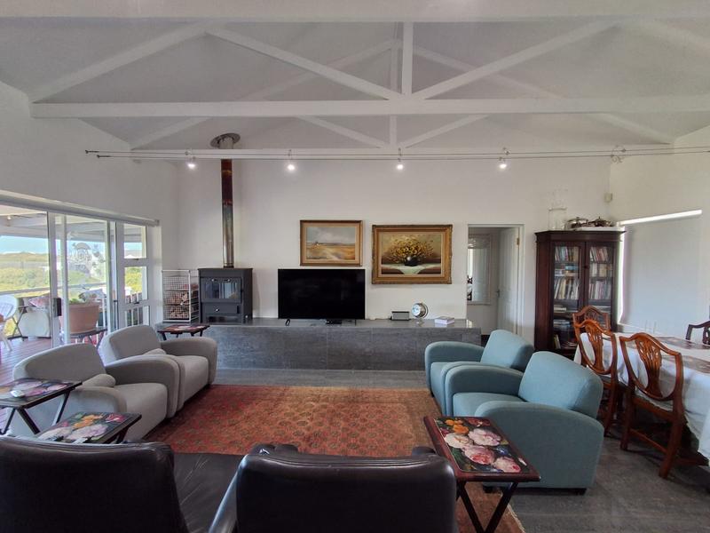 4 Bedroom Property for Sale in Stilbaai Wes Western Cape